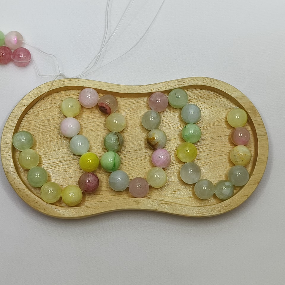 หินแบริลแคนดี้ หินความรักหอมหวาน อารมณ์ดี ความรัก อ่อนวัย ยาว 37 ซม. 12 มิล (34 เม็ด)