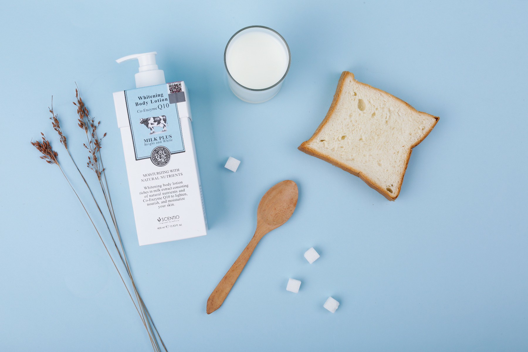 โลชั่นน้ำนมคิวเทน เซนทิโอ มิลค์พลัส ไวท์เทนนิ่ง คิวเทน บอดี้ โลชั่น 400 มล. SCENTIO MILK PLUS WHITENING Q10 BODY LOTION