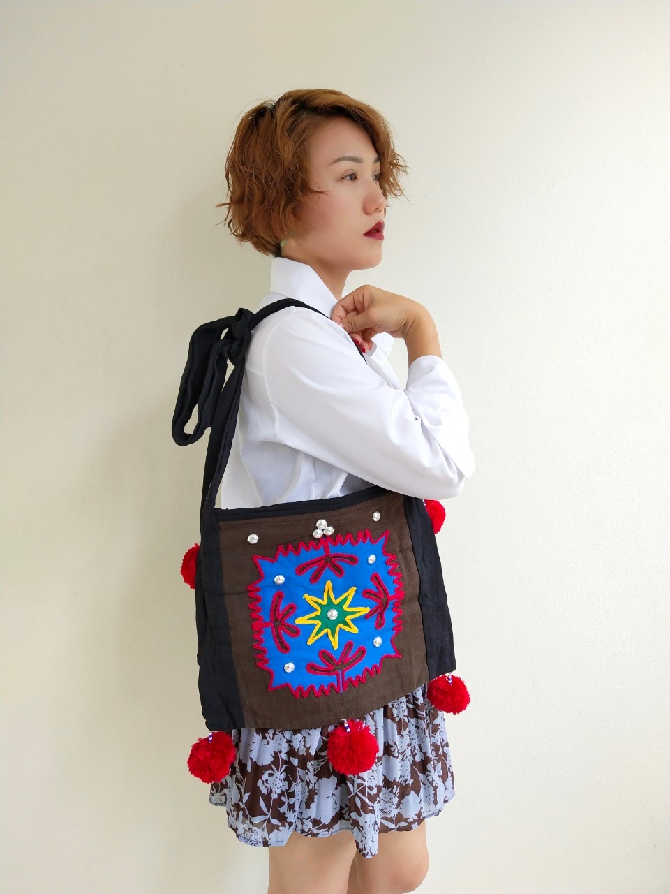 ย่ามลายดอก มีลายสองด้าน