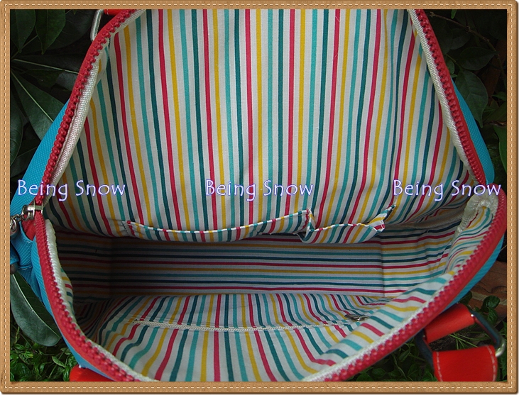 กระเป๋าสะพายหนัง PVC แถม ผ้าพันคอ Zara ลายเครื่องสำอาง - สีส้มนู๊ด