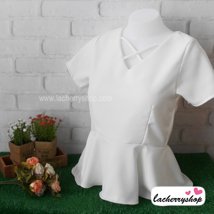 เสื้อผ้าแฟชั่น เสื้อทำงาน ผ้าฮานาโกะ สีโอรส เอวระบาย แต่งสายไขว้ที่คอเก๋ๆ แบบสวยหรูมากค่ะ ใส่ได้ทุกโอกาส