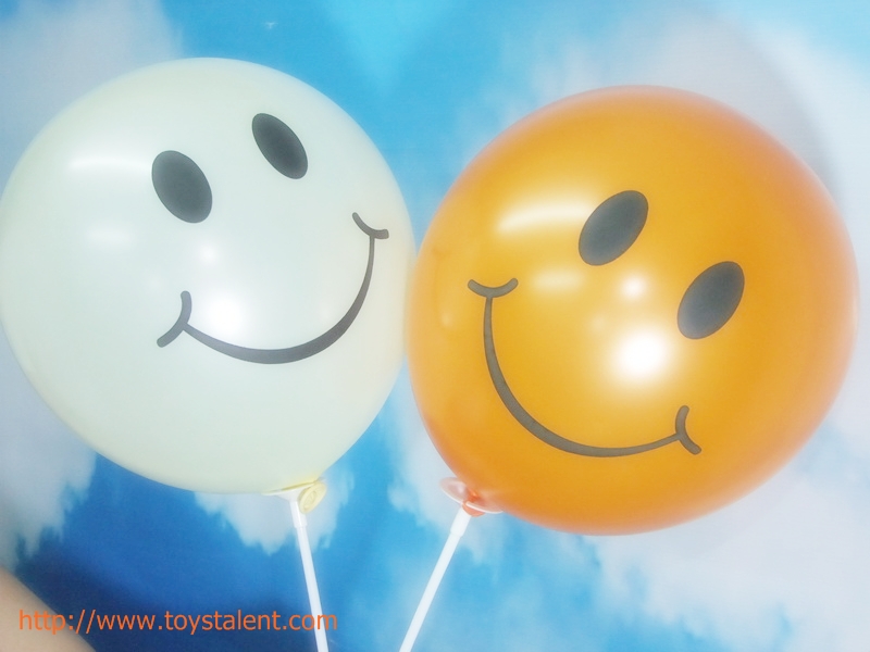 ลูกโป่งกลมพิมพ์ลายหน้ายิ้ม ไซส์ 12 นิ้ว แพ็คละ 10 ใบ สีครีม (Round Balloons 12" - Printing Smiley latex balloons Ivory color)