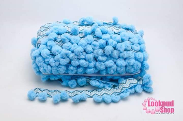 ปอมเส้นยาว แถบลายคลื่น สีฟ้าพาสเทล กว้าง 4.5ซม(1พับ/18หลา)