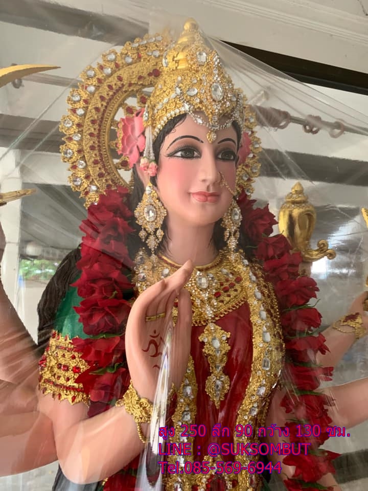 ปารวตี, พระแม่ปารวตี' (สันสกฤต: पार्वती Pārvatī) หรือ อุมา, พระแม่อุมา, พระแม่อุมาเทวี (สันสกฤต: उमा Umā) 2.50 เมตร