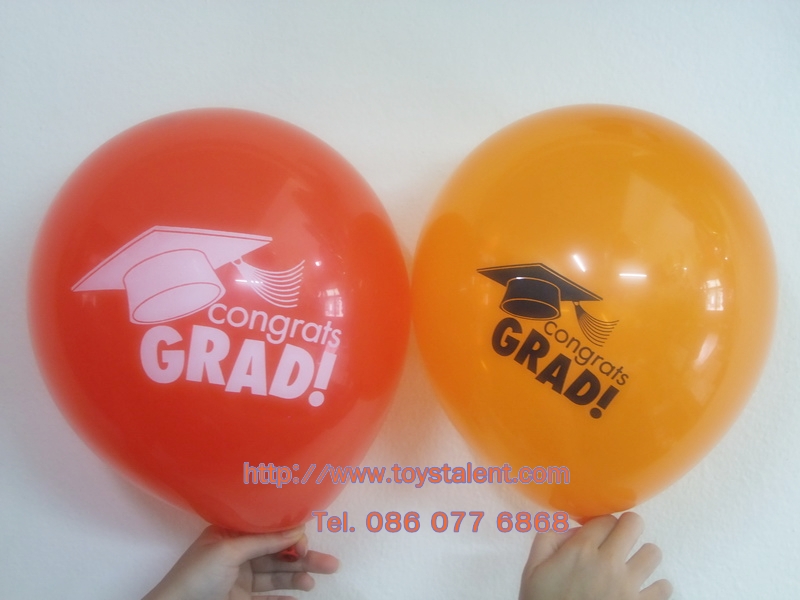 ลูกโป่งกลมพิมพ์ลาย Congrats รับปริญญา คละสี คละแบบ ไซส์ 12 นิ้ว แพ็คละ 10 ใบ (Round Balloons 12" - Congrats Printing latex balloons)