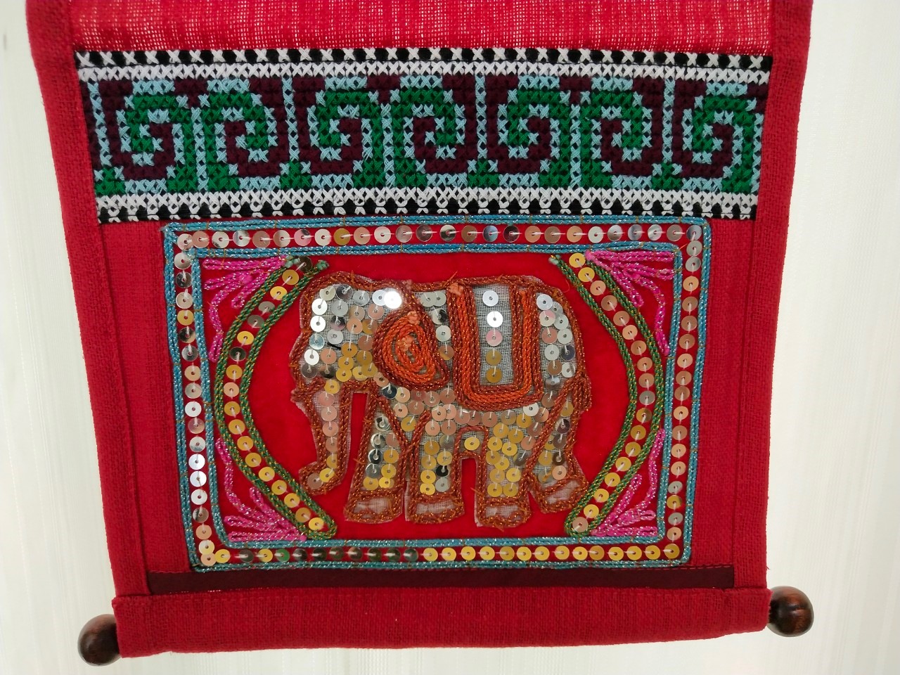 ที่ใส่ของแขวนผนัง สีแดง