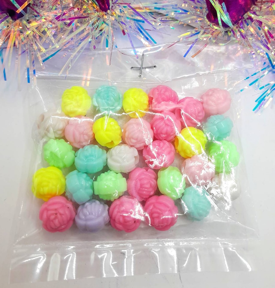 ลูกปัดแฟนซี ดอกกุหลาบ คละสี แพค 20฿