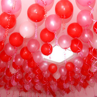 ลูกโป่งกลม เนื้อเมททัลลิก สีแดง ไซส์ 10 นิ้ว แพ็คละ 10 ใบ (Round Balloons Size 10" - Metallic Red Color)