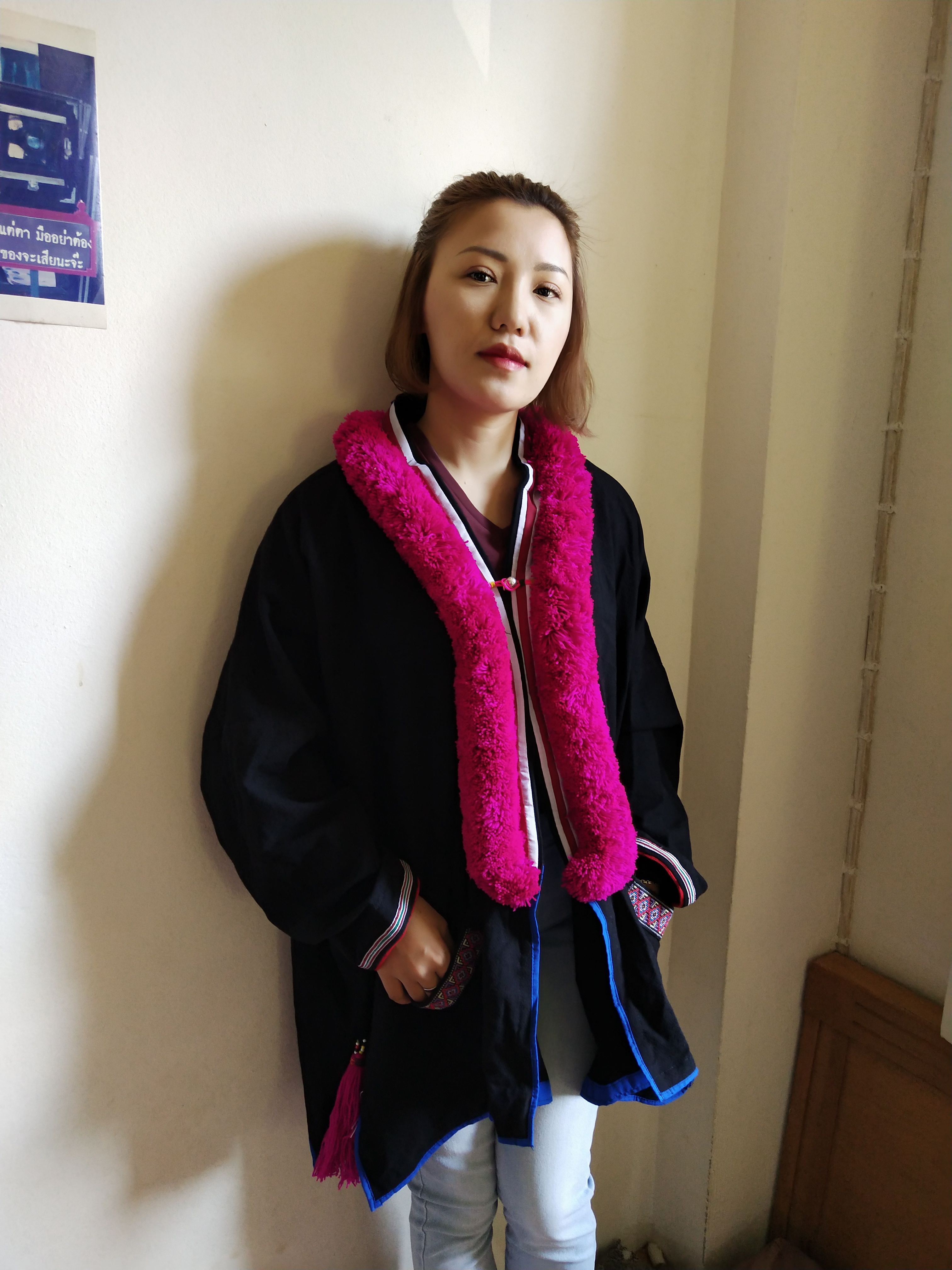 P381 เสื้อผู้หญิง ตัวใหญ่ แต่งงานปักมือและกุ๊นขอบ