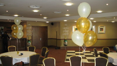 ลูกโป่งกลม เนื้อเมททัลลิก สีทอง ไซส์ 10 นิ้ว แพ็คละ 10 ใบ (Round Balloons Size 10" - Metallic Gold Color)