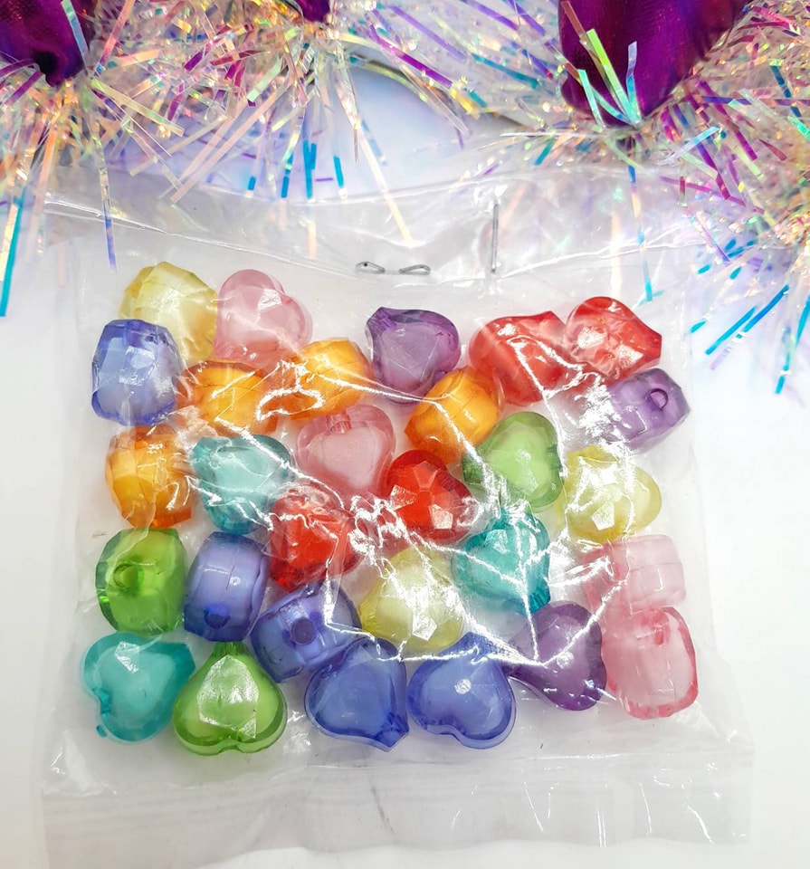 ลูกปัดแฟนซี หัวใจทรงเพชร คละสี แพค 20฿