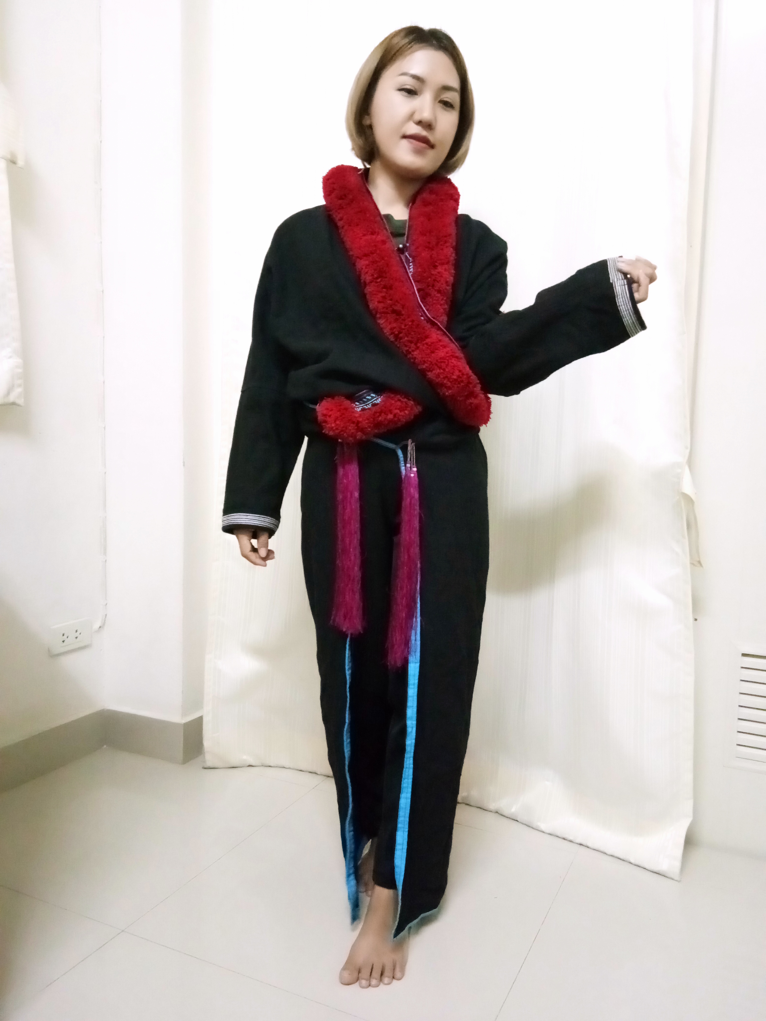 เสื้ออิวเมี่ยนผู้หญิงแบบดั้งเดิม