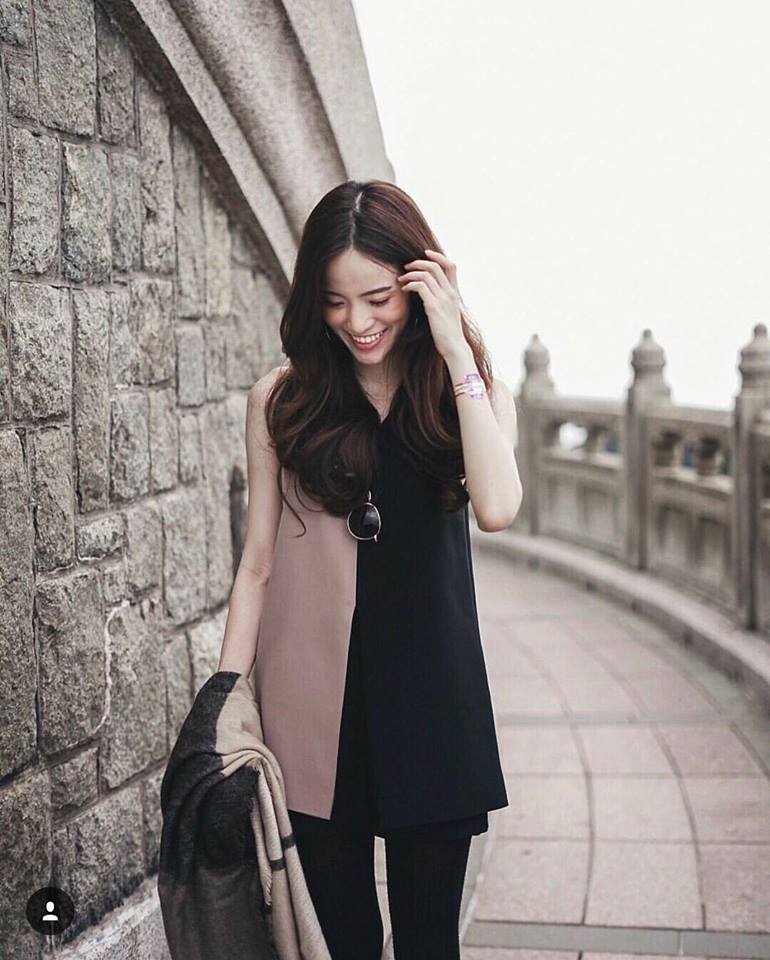 เสื้อผ้าฮานาโกะ แบบสวยคลาสสิค เสื้อทำงาน ตัวยาว คอวี แขนกุด สีทูโทน แบบสวยหรูๆ