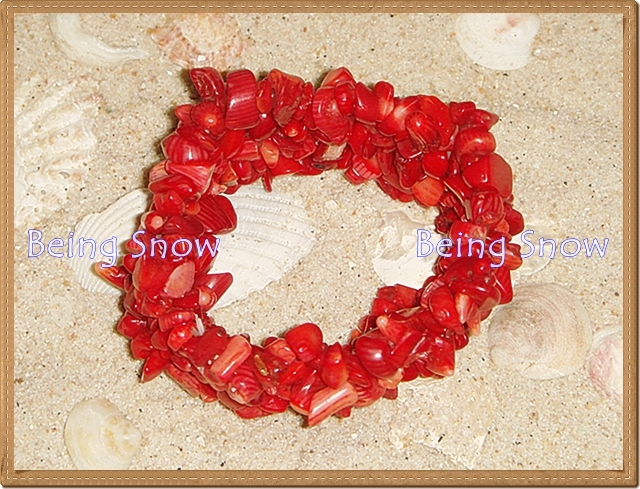 สร้อยข้อมือยางยืด - หินประการัง