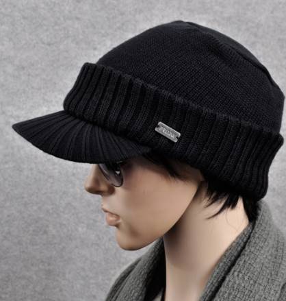 หมวกแก๊บไหมพรม หมวกถักมีปีก หมวกแก๊บกันหนาว สีดำ