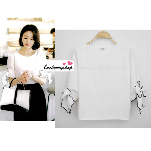 เสื้อแฟชั่นผ้าฮานาโกะ แบบสวยเรียบหรู สีขาว แขนสามส่วนผูกโบว์ สไตล์เกาหลีน่ารักๆ ผ้าฮานาโกะเนื้อดี ใส่สบาย ใส่ทำงาน ใส่เที่ยวได้ทุกโอกาส
