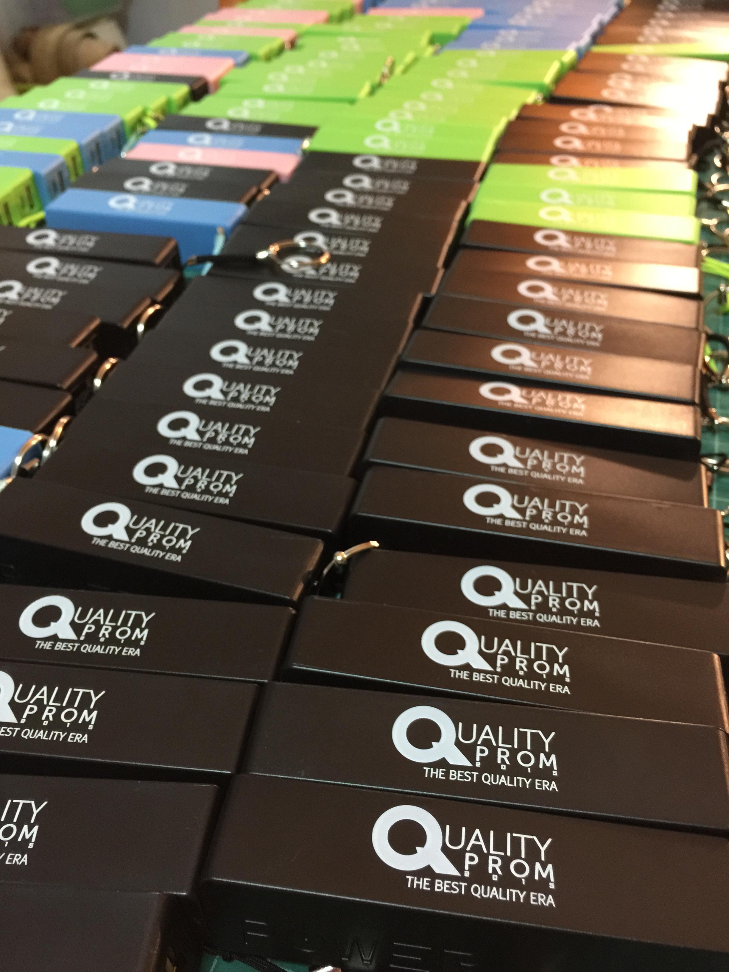 สกรีนพาวเวอร์แบงค์ QUALITY PROM