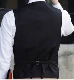 เสื้อกั๊กสูท 4เม็ด XS-Plus Size แบบคลิบขาว แบบสีล้วน Size No.32 34 36 38 40 42 44 46 47 สีดำ น้ำเงิน เทา