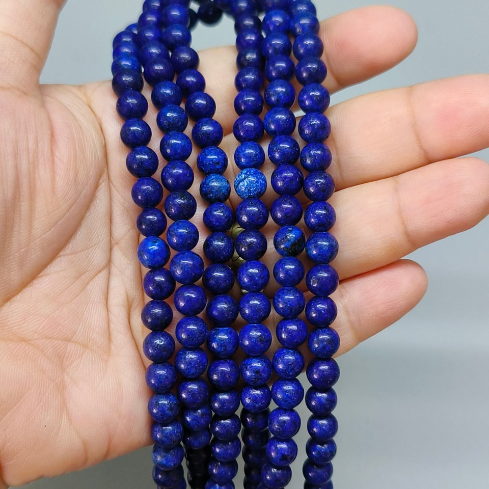 หินลาพิส ลาซูลี (Lapis lazuli) หินแห่งภูมิปัญญาและความจริง 6 มิล (63เม็ด/เส้น) 180฿