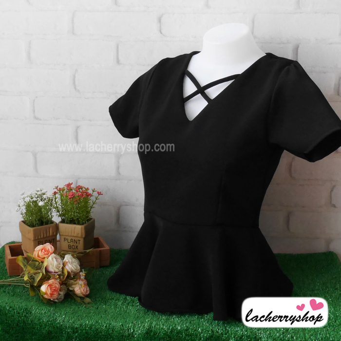 เสื้อผ้าแฟชั่น เสื้อทำงาน ผ้าฮานาโกะ สีโอรส เอวระบาย แต่งสายไขว้ที่คอเก๋ๆ แบบสวยหรูมากค่ะ ใส่ได้ทุกโอกาส