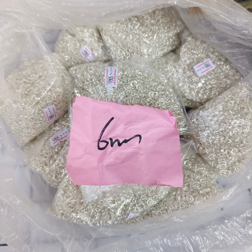 ห่วงทำสร้อยเปิดได้ 6 มิล สีเงิน อย่างดี แพคใหญ่ ครึ่งกิโล 800฿