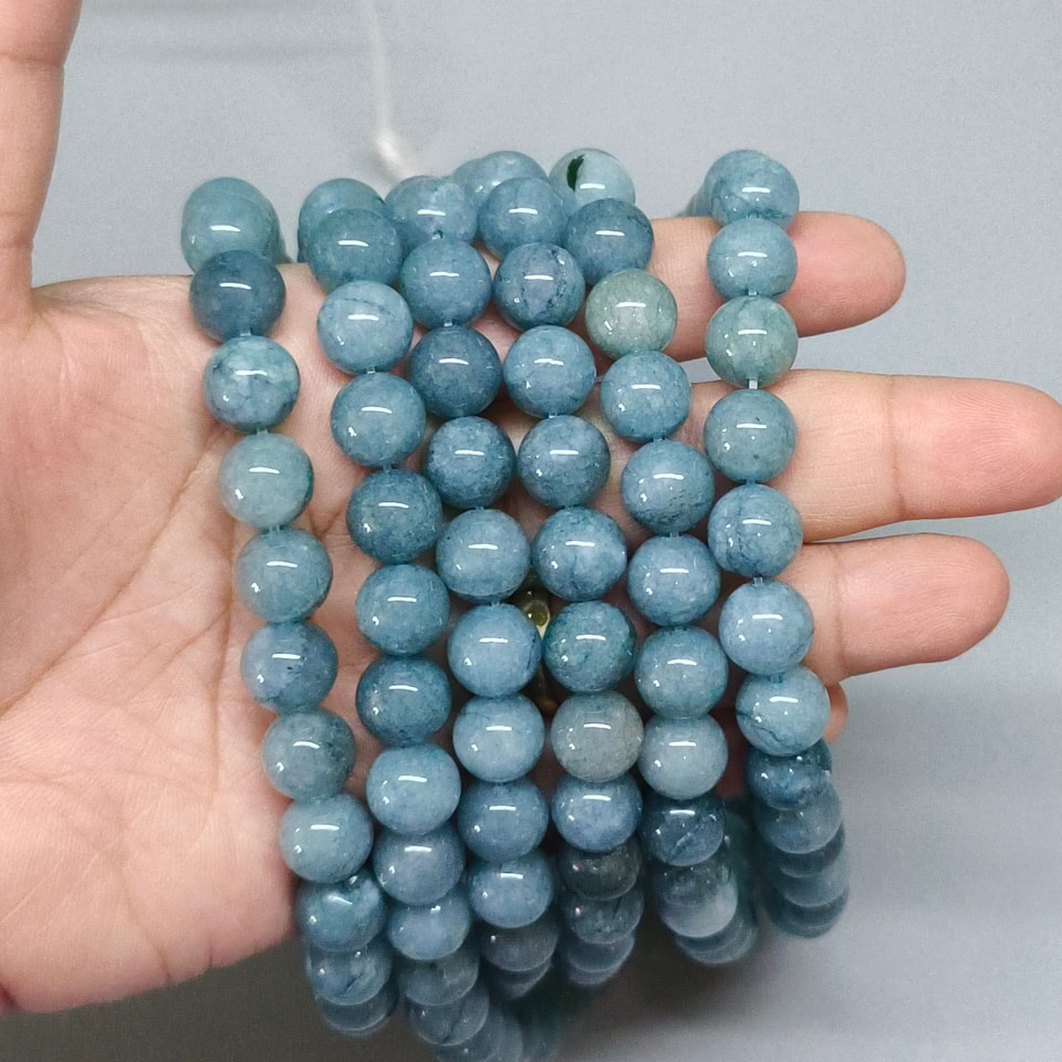 หินอความารีน (Aquamarine) ความหวัง รัก จงรักภักดี 10 มิล (42เม็ด/เส้น) 250฿