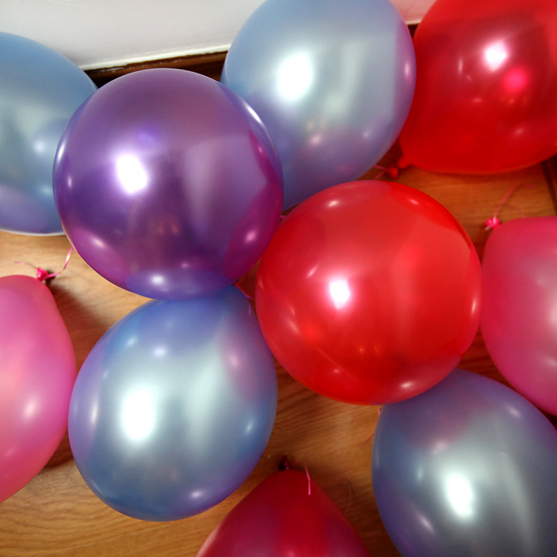 ลูกโป่งกลม เนื้อเมททัลลิก สีม่วงเข้ม ไซส์ 6 นิ้ว แพ็คละ 10 ใบ (Deep Purple Metallic Round Balloon Size 6")