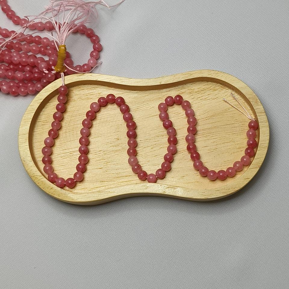 หินสตอเบอรี่ควอตซ์ หินรักแท้ เสริมพลังรัก มีความสุข ฟื้นฟูความเหนื่อยล้า ยาว 37 ซม. 4 มิล (98 เม็ด)