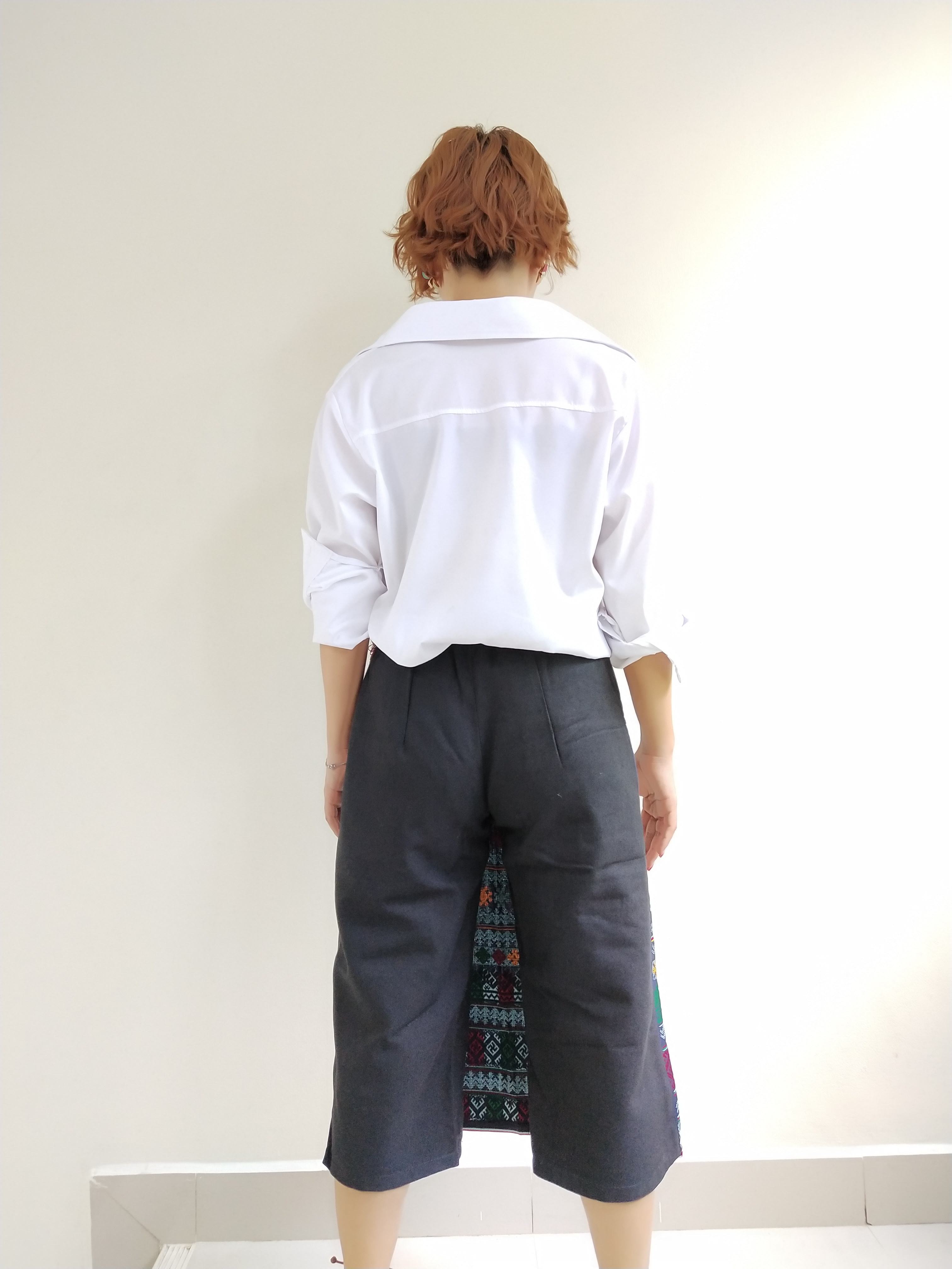 กางเกงกระโปรงผ้าปักมือ