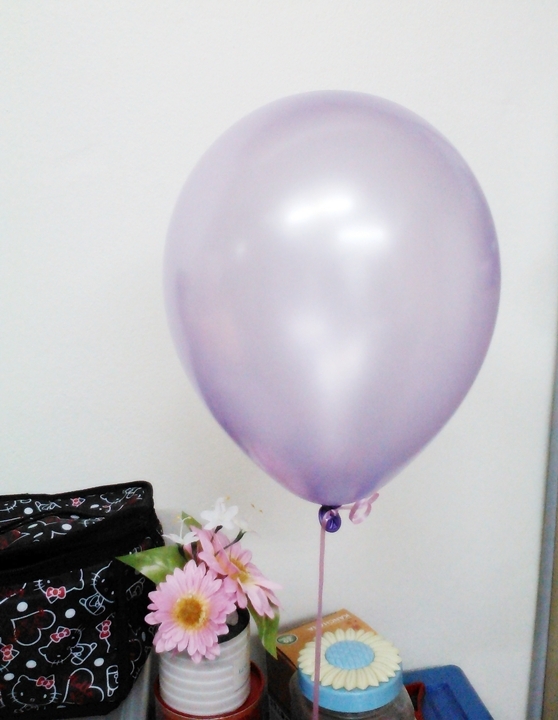 ลูกโป่งกลมเนื้อมุก สีม่วงอ่อน ไซส์ 12 นิ้ว แพ็คละ 10 ใบ (Pearl Light Purple Balloon)