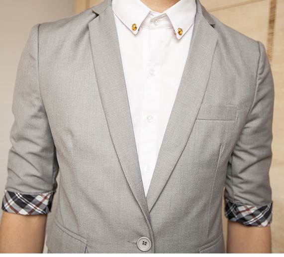 เสื้อสูทตัวเล็ก แขนสั้นหลากสี ทรงสลิมฟิต แต่งแขนสก็อต Size No.37 เทา