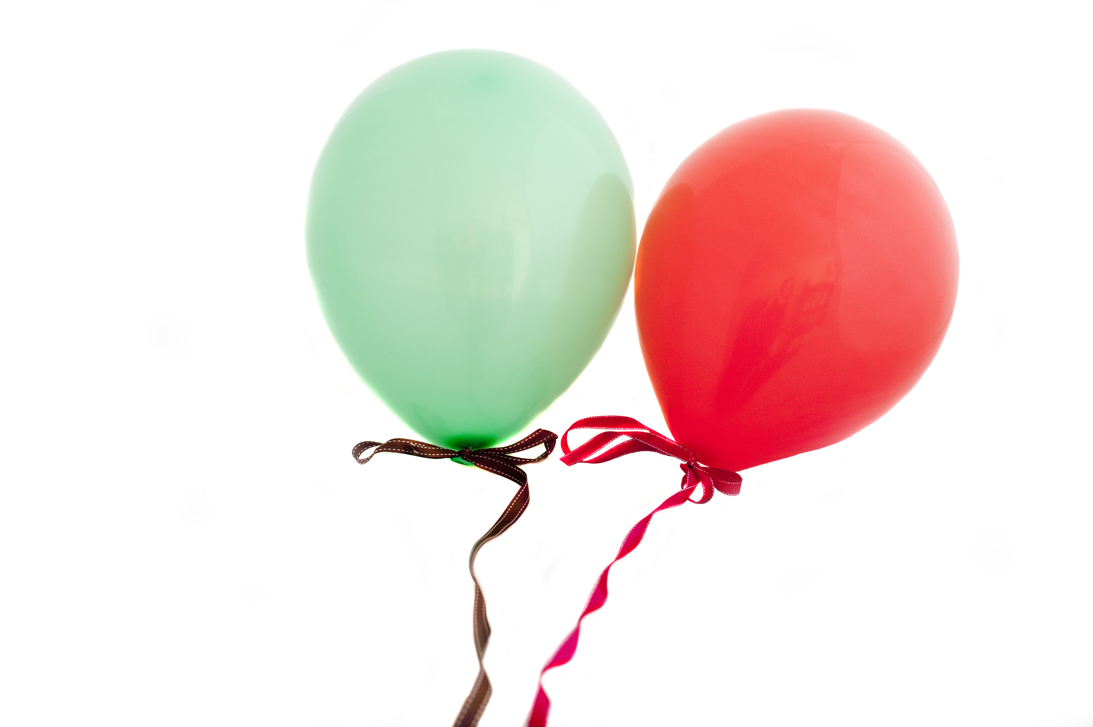 ลูกโป่งกลม เนื้อพาสเทล สีเขียวอ่อน ไซส์ 10 นิ้ว แพ็คละ 10 ใบ (Round Balloons - Pastel Green Color 10")