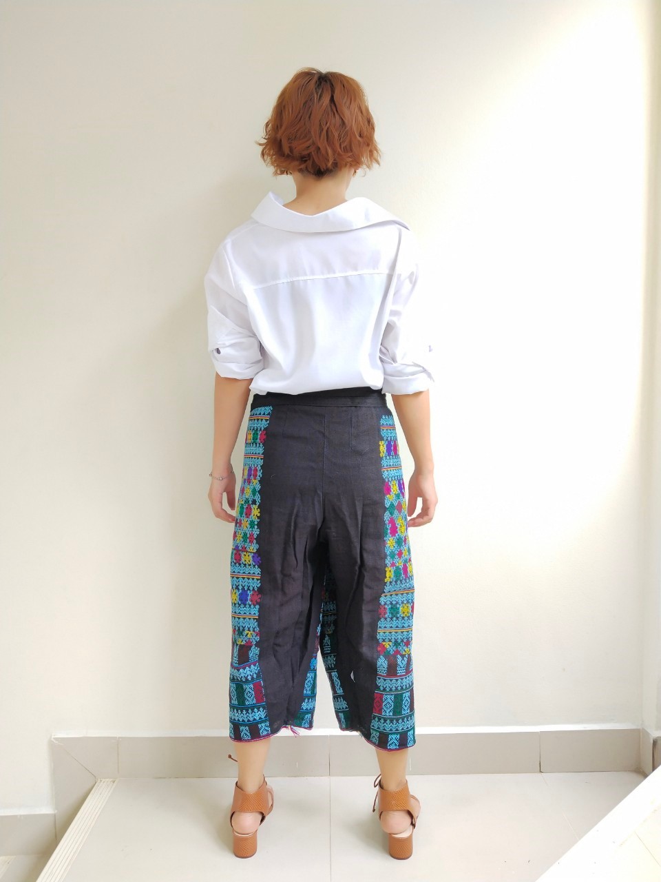 กางเกงผ้าปัก โทนฟ้าขาว