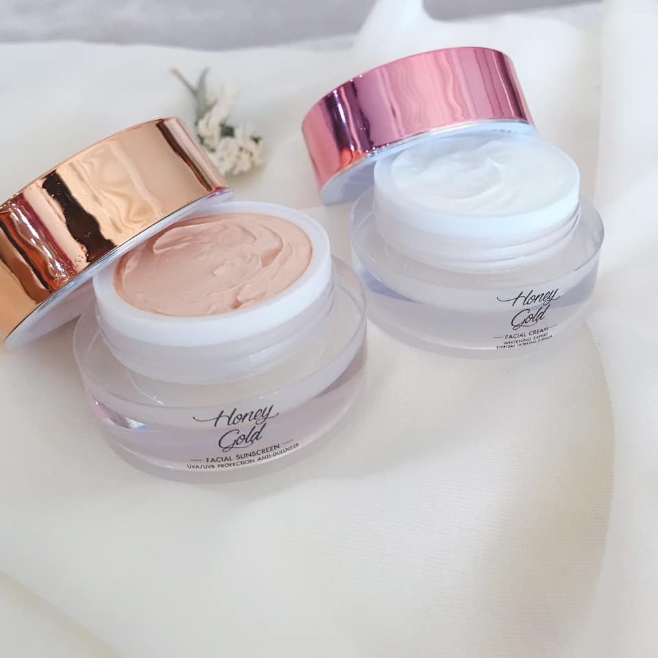 ครีมกันแดดออร่าริช ครีมกันแดดน้ำผึ้งทองคำ Aura Sunscreen SPF 50