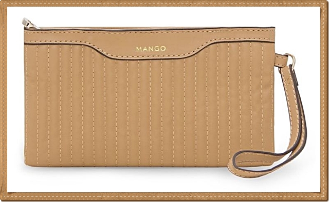 Mango - กระเป๋าคล้องข้อมือ สีคาราเมล