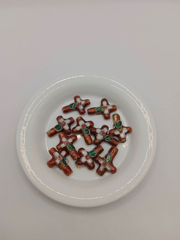 จี้กังใส รูปไม้กางเขนจีน ถุงละ 80 บาท