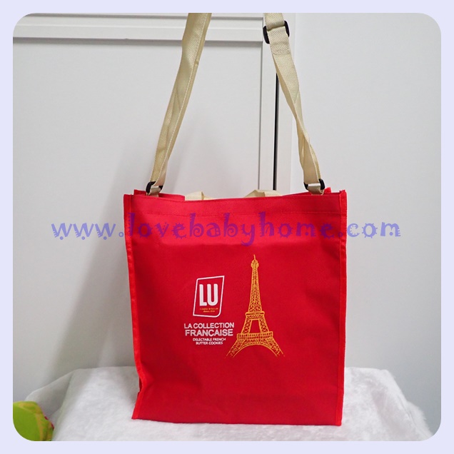 กระเป๋าผ้า สีแดง สินค้าเป็นของแถม ของพรีเมี่ยม