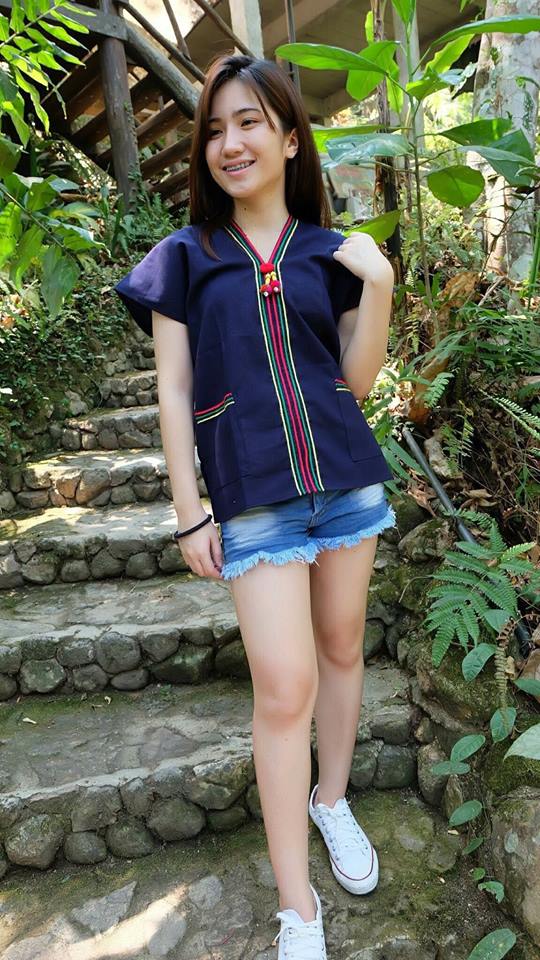 เสื้อนากา เสื้อผ้าพื้นเมือง เสื้อผ้าฝ้ายล้านนา แบบสวยน่ารัก แต่งปอม ลายผ้าพื้นเมืองสวยๆ