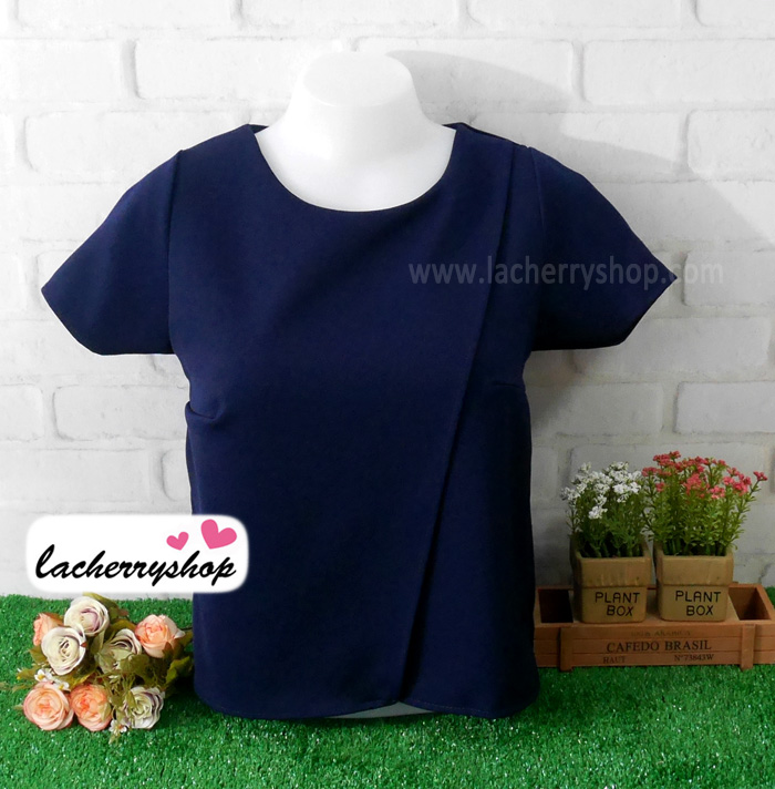 เสื้อแฟชั่นสวยๆ ผ้าฮานาโกะ สีกรมท่า ดีไซน์ผ้าป้ายหน้า-หลังเก๋ๆ แบบยอดนิยม สวยเรียบหรู