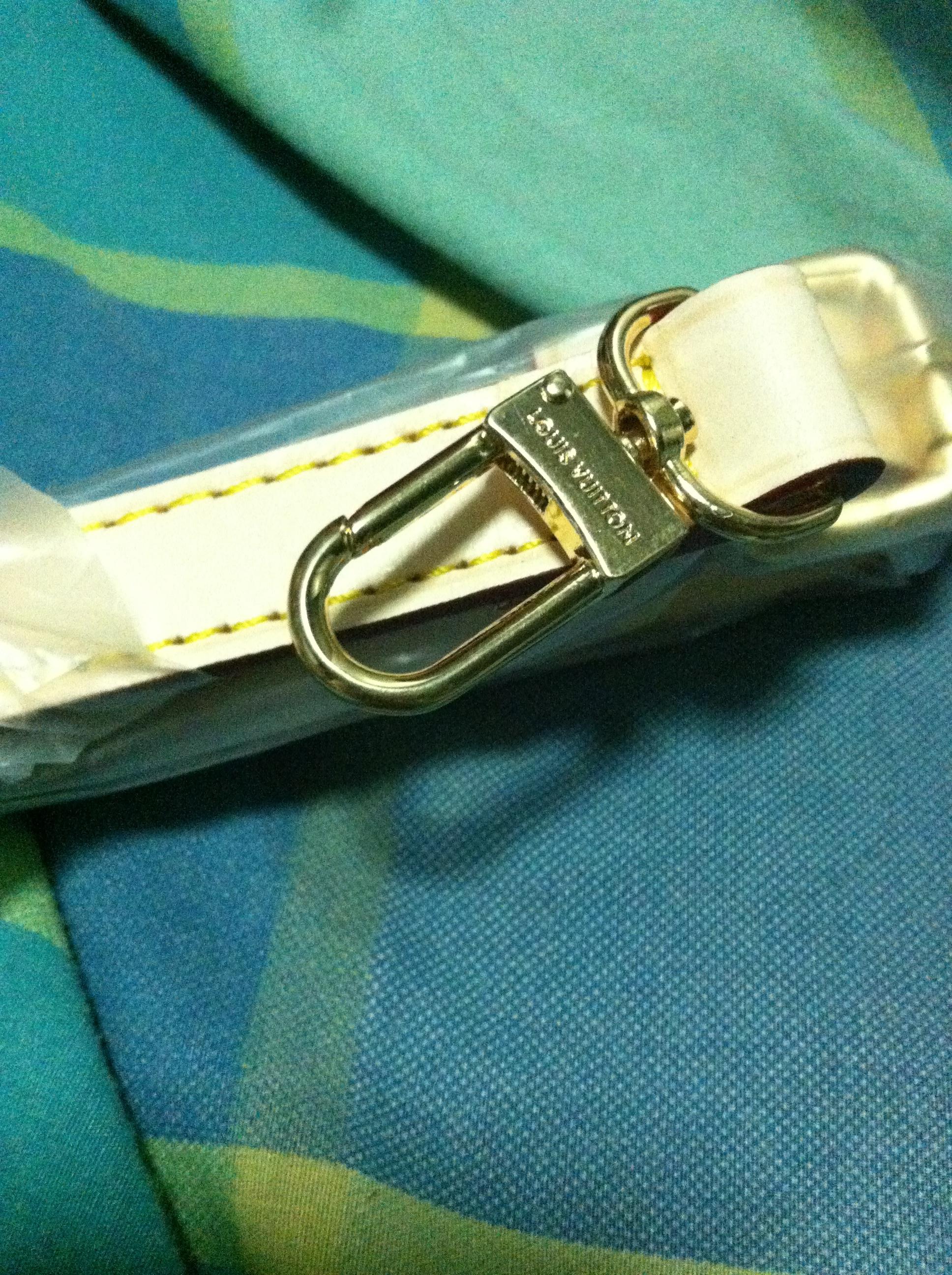 สายสะพาย Lv speedy สีครีม คาวไฮค์