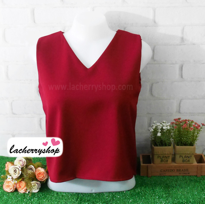 เสื้อผ้าแฟชั่นสวยๆ คอวี แขนกุด สีแดงเลือดหมู ดีไซน์แต่งผ้าไขว้เปิดหลังเก๋ๆ ผ้าฮานาโกะ แบบสวยเรียบหรูดูดีมากค่า