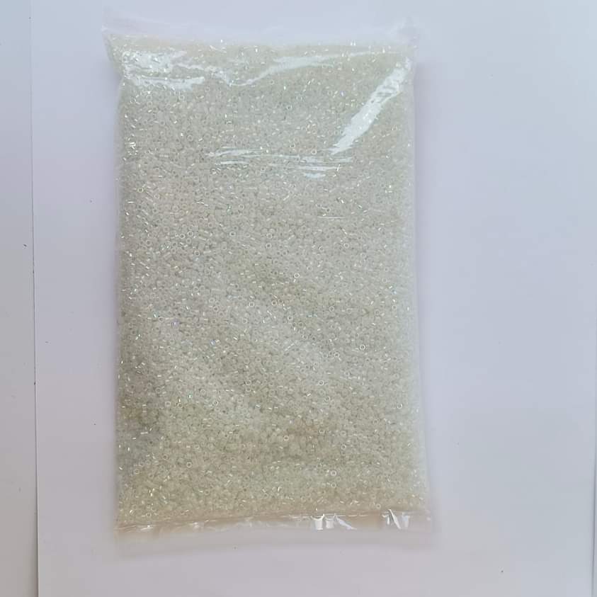 ลูกปัดเม็ดทรายญี่ปุ่น ขาวใส เม็ดเท่ากันทุกเม็ด 30 กรัม 30 บาท เท่านั้น!!! #มีเก็บปลายทาง