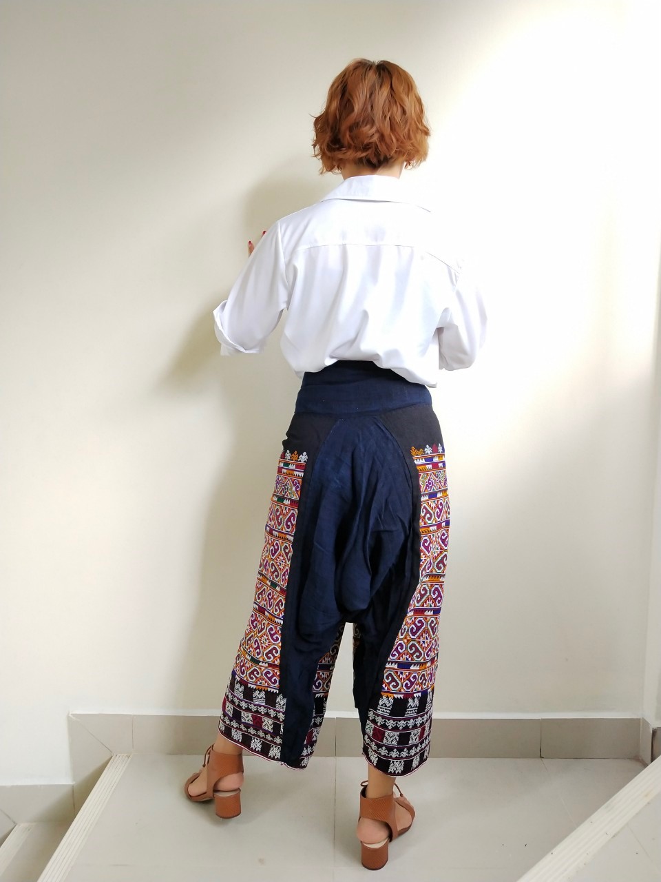 กางเกงปักมือ ปักเต็มละเอียด สีสันสวยงาม