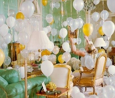 ลูกโป่งกลมเนื้อมุก สีขาว ไซส์ 12 นิ้ว แพ็คละ 10 ใบ (Pearl White Balloon Size 12")