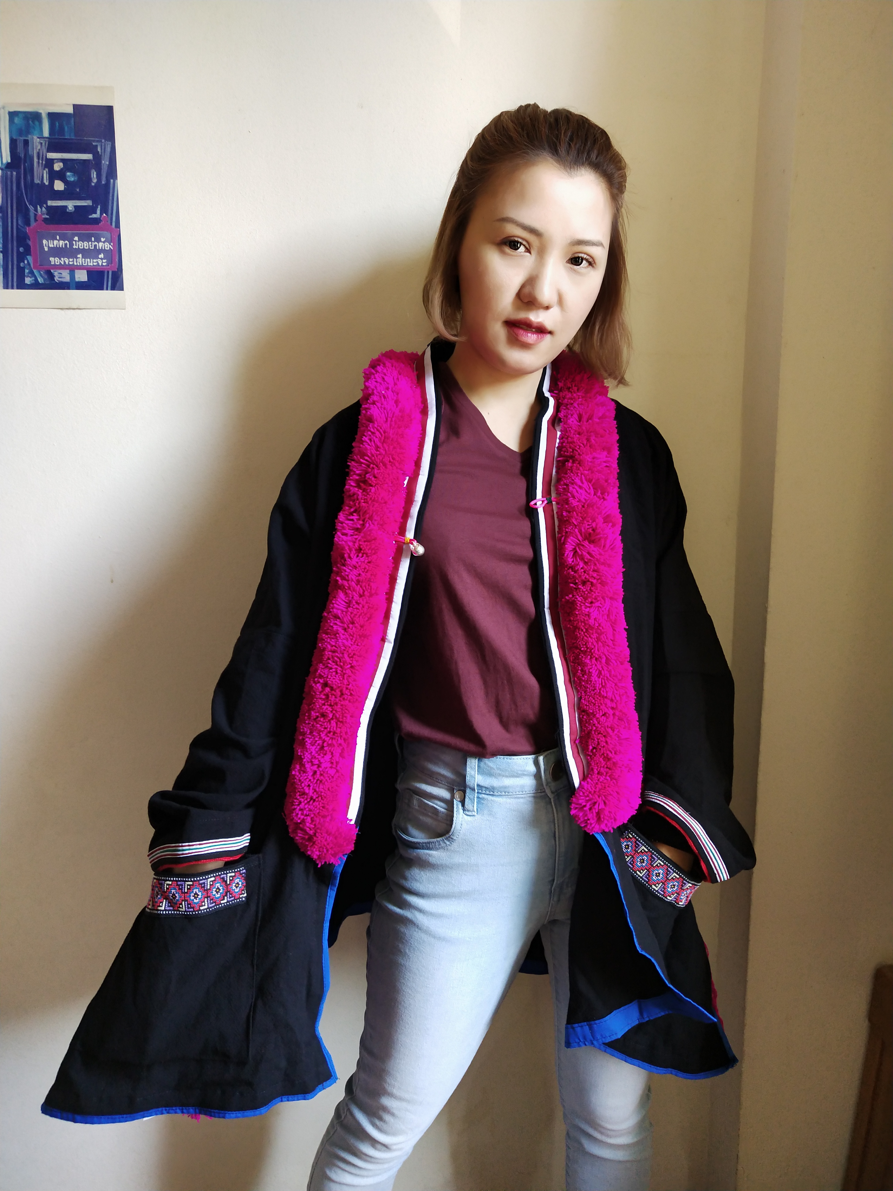 P381 เสื้อผู้หญิง ตัวใหญ่ แต่งงานปักมือและกุ๊นขอบ