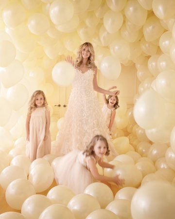 ลูกโป่งกลมเนื้อมุก สีครีม ไซส์ 10 นิ้ว แพ็คละ 10 ใบ (Round Balloons Size 10" - Pearl Ivory Color)