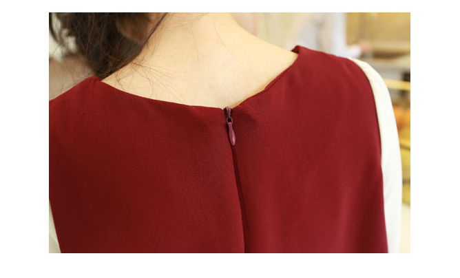 SALE//SALE (ส่งฟรี) ชุดเดรส สไตล์เกาหลี สีน้ำเงิน แขนเสื้อสีขาว ไหล่ตุ๊กตา มีซิปด้านหลัง น่ารักมากค่ะ