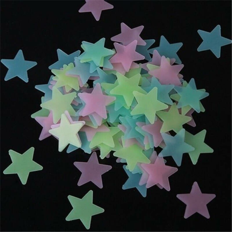 ดาวเรืองแสง ดาวสะท้อนแสง (100ชิ้น) ของเล่นเรืองแสง ต้องตากแดดก่อนติด แถมกาว 2หน้า ติดเพดาน Glow in the Dark