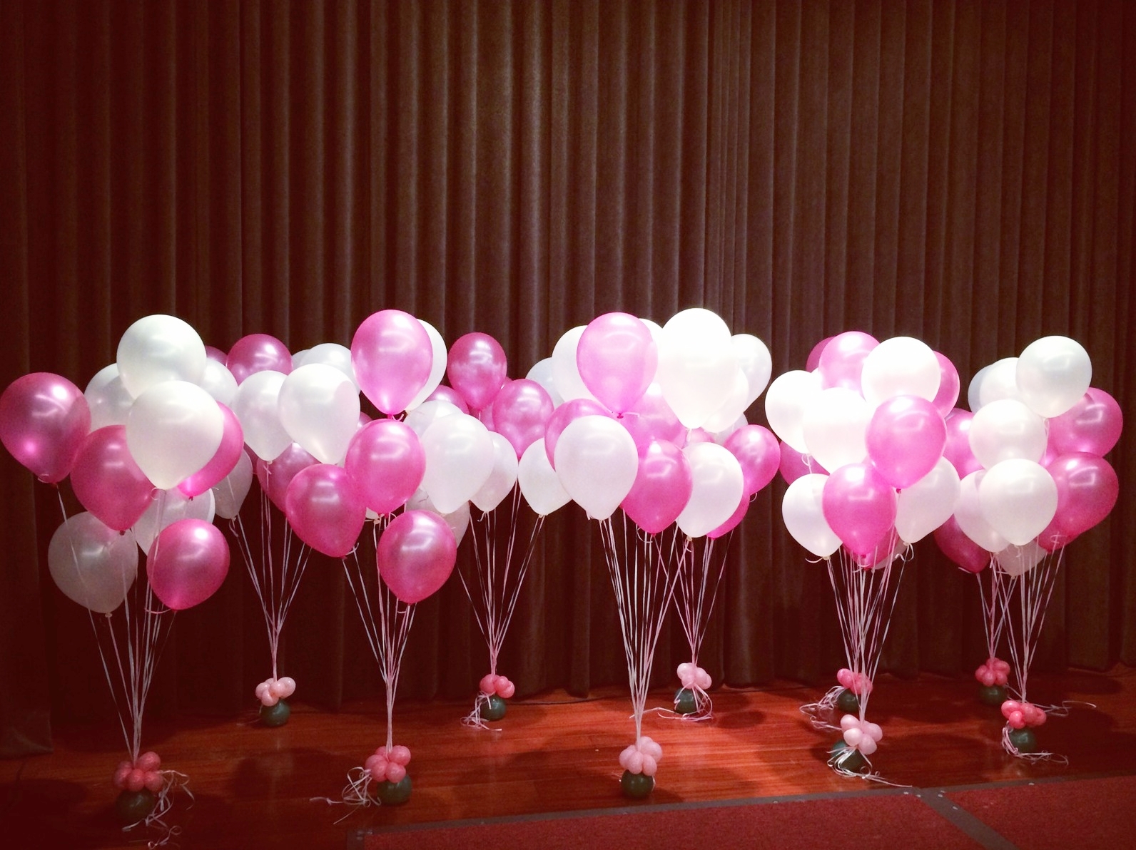 ลูกโป่งกลม เนื้อเมททัลลิก สีชมพูเข้ม ไซส์ 10 นิ้ว แพ็คละ 10 ใบ (Round Balloons Size 10" - Metallic Cherry Pink Color)