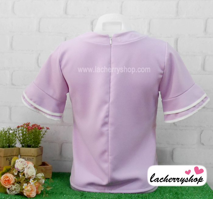 เสื้อแฟชั่น เสื้อทำงาน ผ้าฮานาโกะ สีม่วง พาสเทล สวยหวาน แต่งระบายแขนเสื้อริ้วสีขาว สินค้าคุณภาพ ราคาไม่แพง